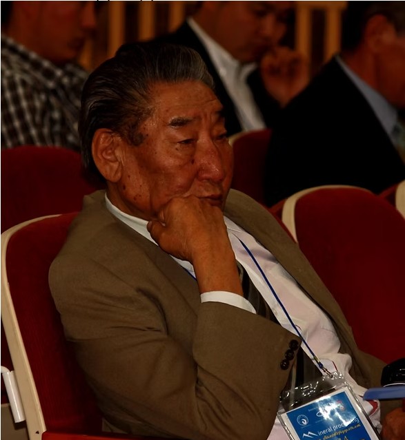 М. Дамдинсүрэн