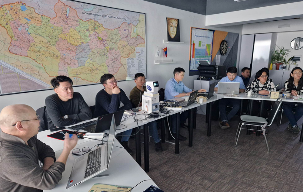 Мэргэжлийн чадавх бэхжүүлэх